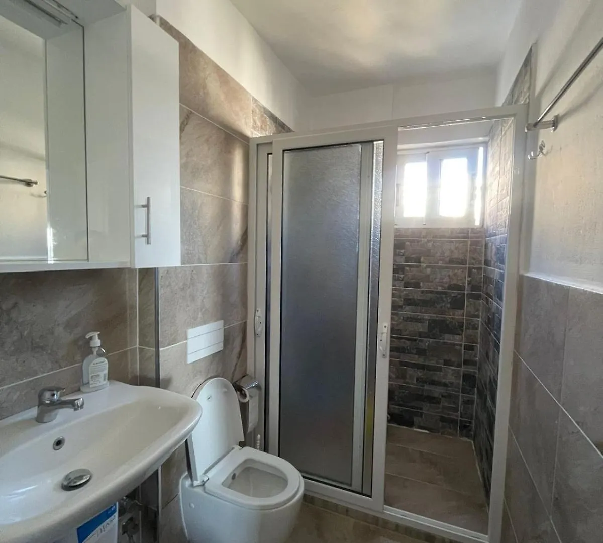 Central Stay Sarandë 公寓